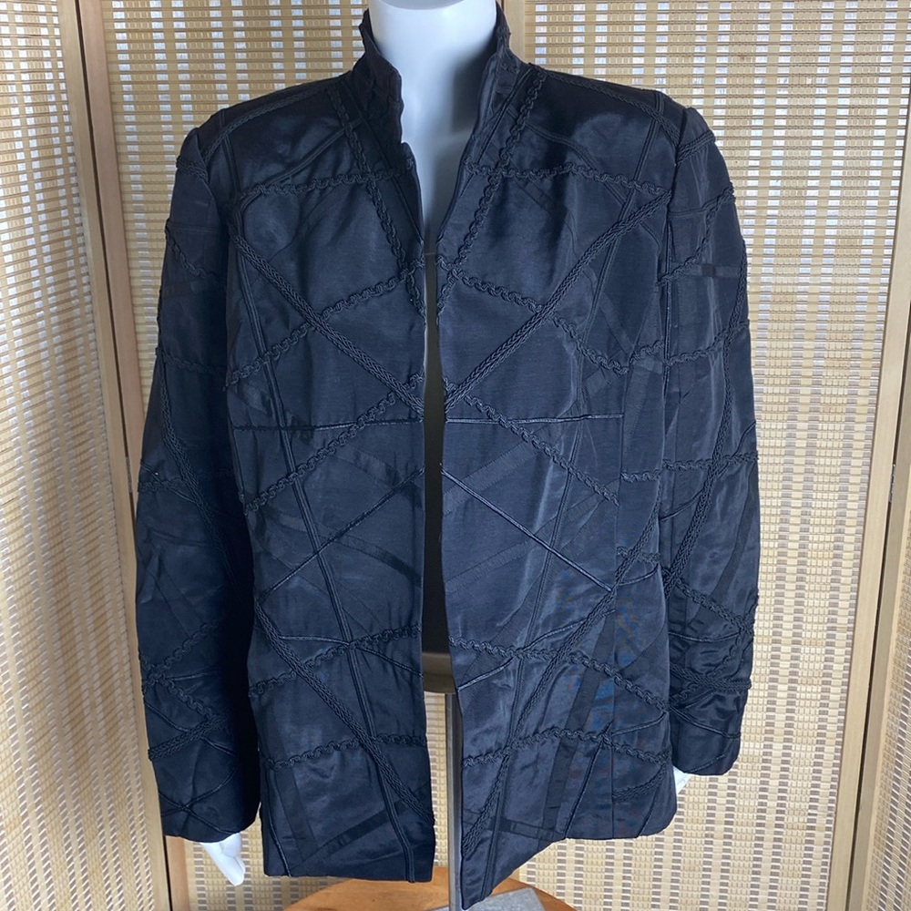 Due Per Due Woman’s 14  Black Embroidered Open Front Modern Chic Blazer Jacket
